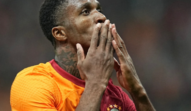 Galatasaray, Wilfried Zaha İle Yollarını Ayırdı