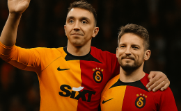 Galatasaray’da Efsanelere Veda: Muslera ve Mertens Sahaya Son Kez Çıktı